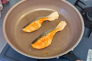 小倉優子がやっている「鮭の最高においしい食べ方」 フライパンでこれなら簡単