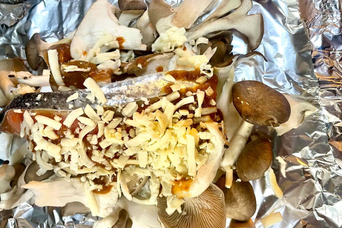 鮭ときのこのホイル焼き