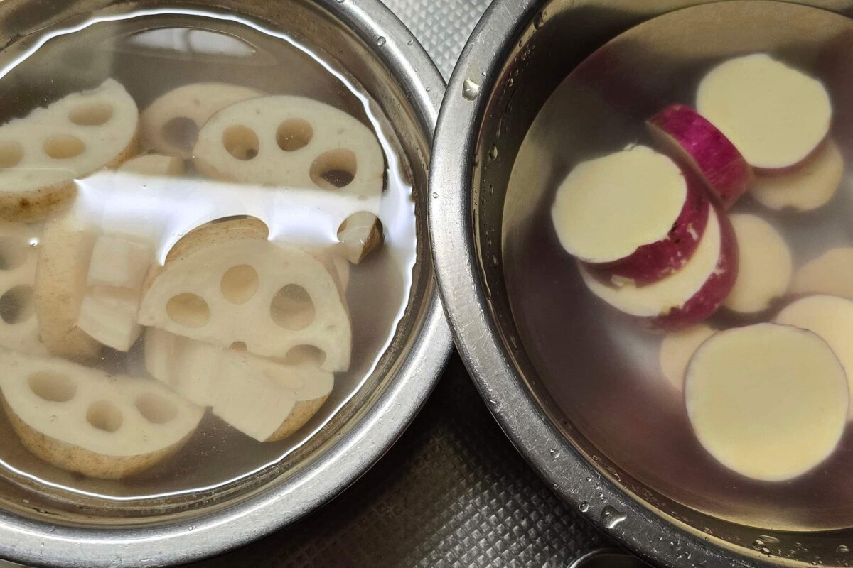 鶏むねと根菜の甘酢炒め・野菜