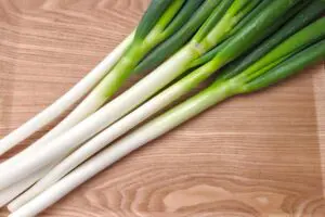 その長ねぎ、選ぶのやめて…　農家が教える「栄養豊富なねぎ」の見分け方が目からウロコ