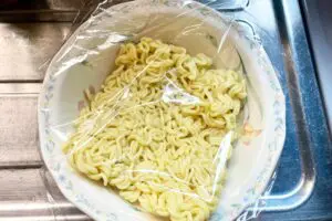 sirabee20251218yakisoba3