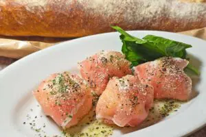 生ハム×ポテトサラダで「ビジュ良すぎ」簡単おつまみ　ホームパーティにぴったり