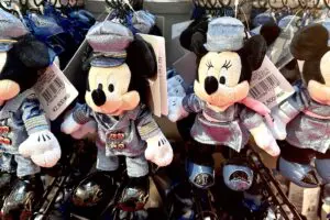 sirabee20251222disneystore2