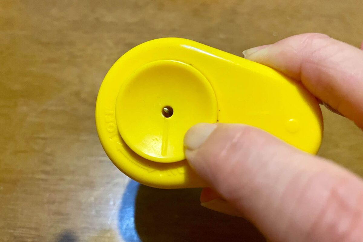 たまごのプッチン穴あけ器