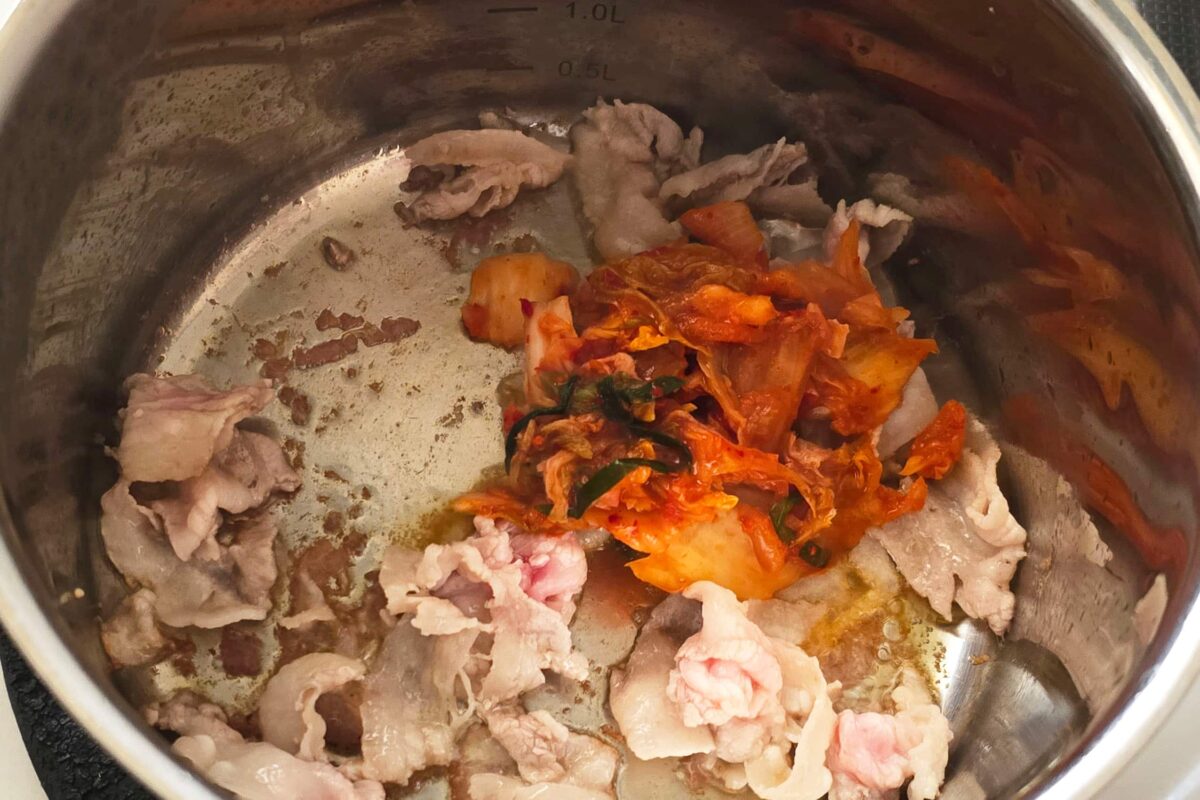 春雨豚キムチスープ・キムチ