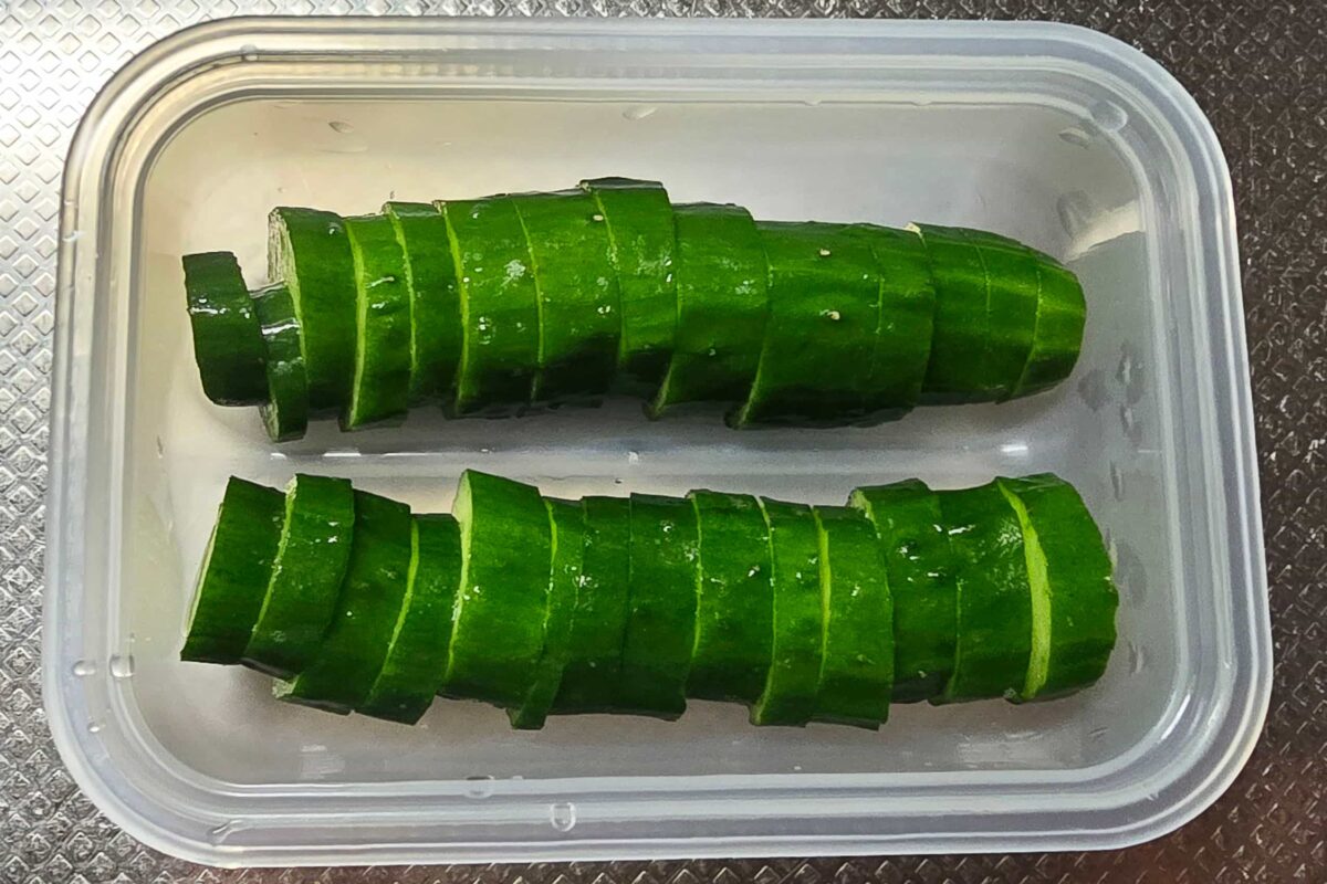 無限きゅうり職人・きゅうり