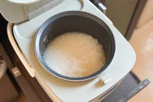 ギャル曽根、夫が15キロ痩せた白米の食べ方　炊飯器に「コレ」を入れて炊くだけ