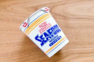 ギャル曽根の「カップ麺の作り方」やってみたら最高　すでに約2割が実践していた