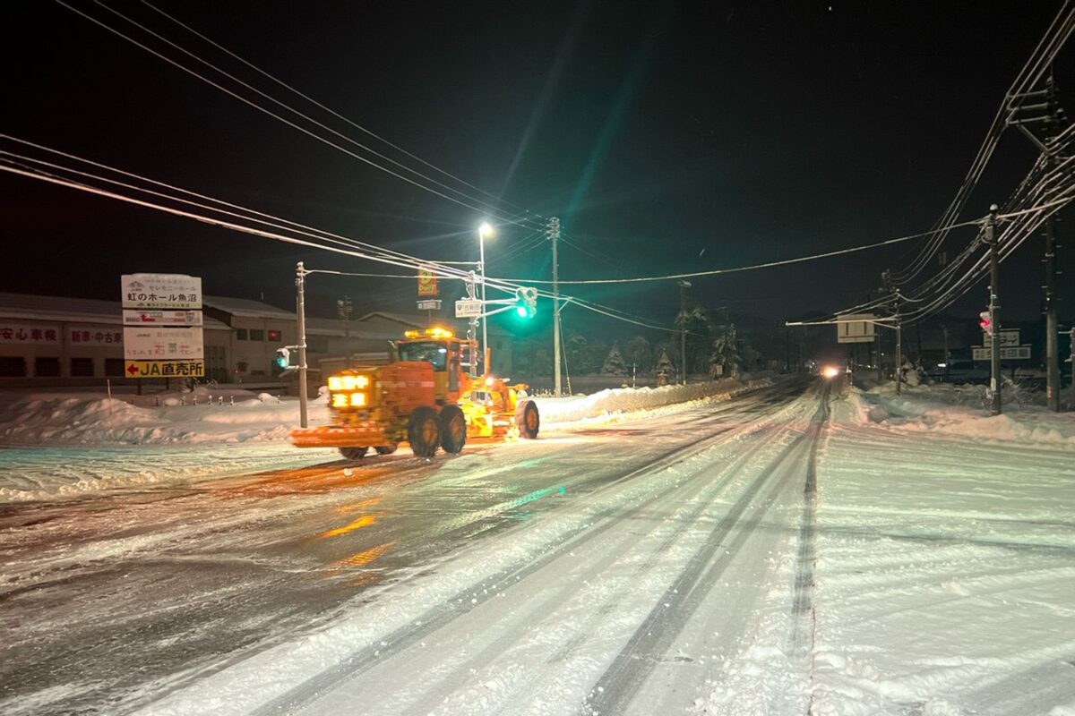 作業中の除雪車