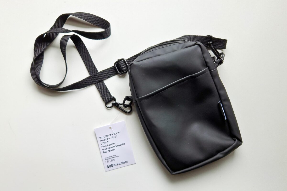 フェイクレザースマホショルダーバッグ