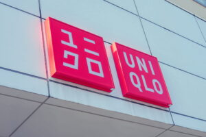 ユニクロで2千円のバッグ、なぜかレジは「7千円」を表示 悪質すぎる犯行手口に「許せない」の声