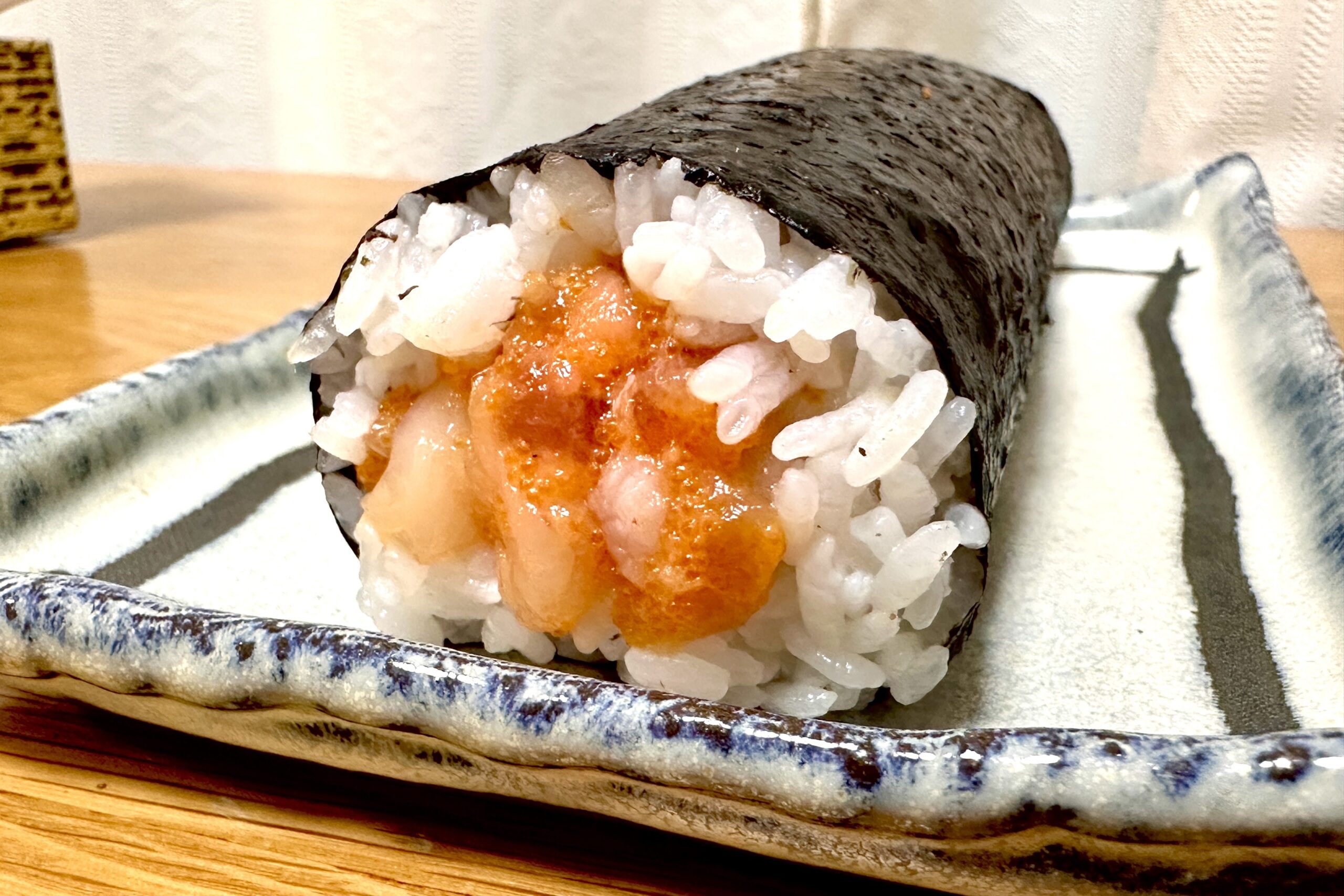 回転寿司で発見した“納豆巻き天ぷら”、思わず二度見する… 「すべてを