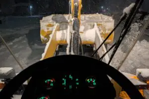 「早朝の除雪車うるさいマジ迷惑」発言に雪国民がブチ切れ 除雪業者が「昼ではダメ」な理由明かす