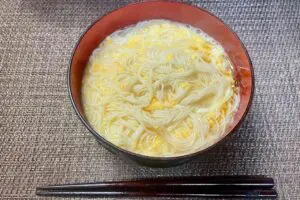 たった材料3つ、めんつゆ不要の「塩たまごにゅうめん」　疲れた日に染みる…