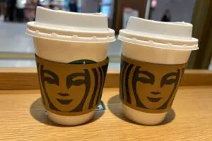 スタバでコーヒーを半額以下、お得に買える裏ワザ　盲点すぎる方法に「セコくない？」と疑問の声も…