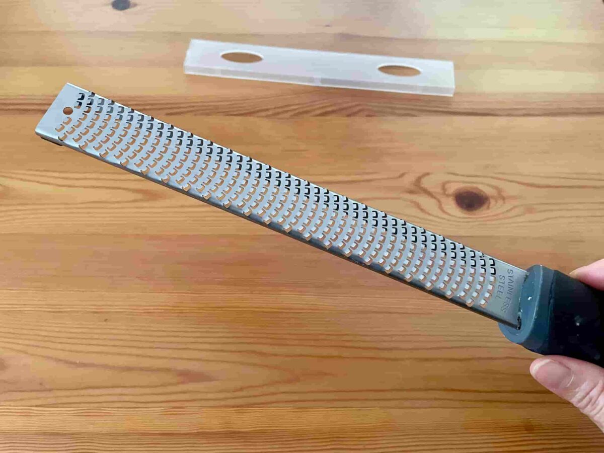 チーズスライサー