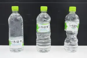 数年前に賞味期限が切れた水、実は「飲んでもOK」と判明 意外な理由に「知らなかった…」と驚きの声