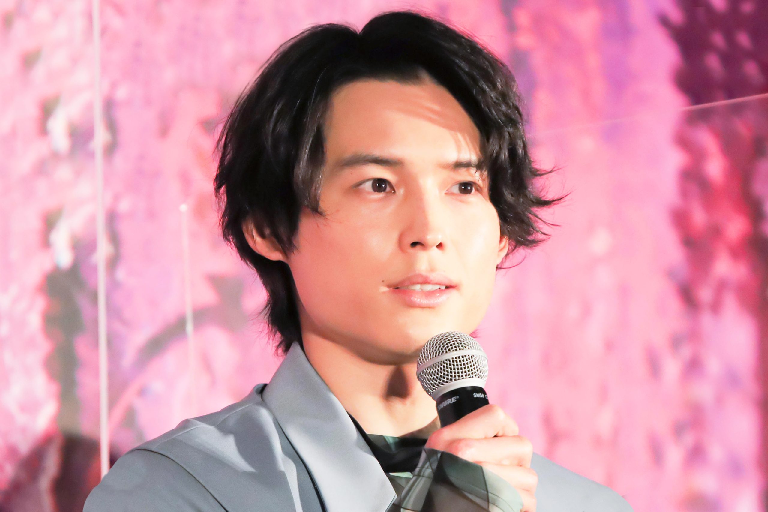 柳楽 優 弥 目