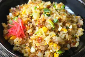 リュウジ、大量の卵で作る「チャーハン」が背徳すぎた　町中華みたいなガツン系