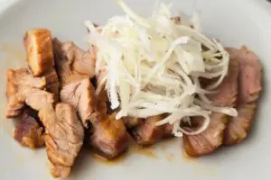 カルディの「焼豚はレンジで」が想像以上に便利　仕事終わりでもできたてが作れる