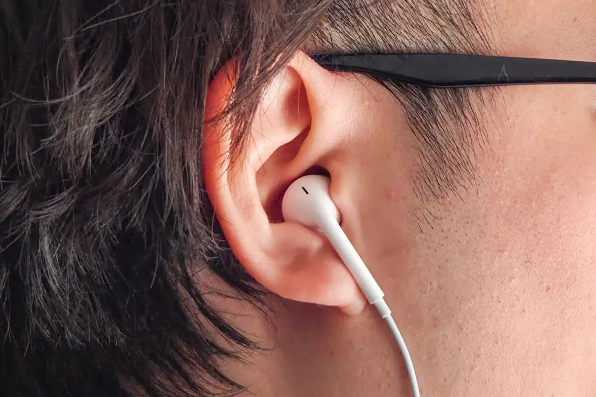 sirabee20260401earpods3