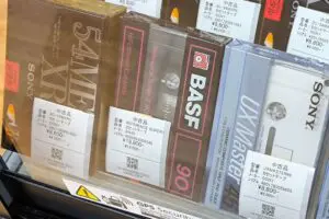 ハードオフの中古カセットテープが2万円、昭和世代から驚きの声 担当者は「需要高まっている」と説明