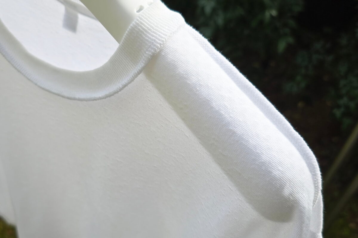 乾きやすい消臭剤入りハンガー