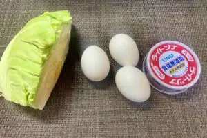 リュウジ、キャベツと卵で作る「超痩せ焼き」が超ラク　小麦粉なしでボリューム満点