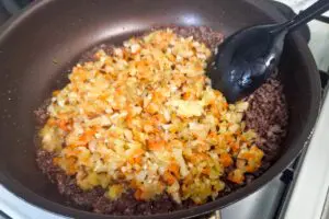 sirabee20260414meatsauce4