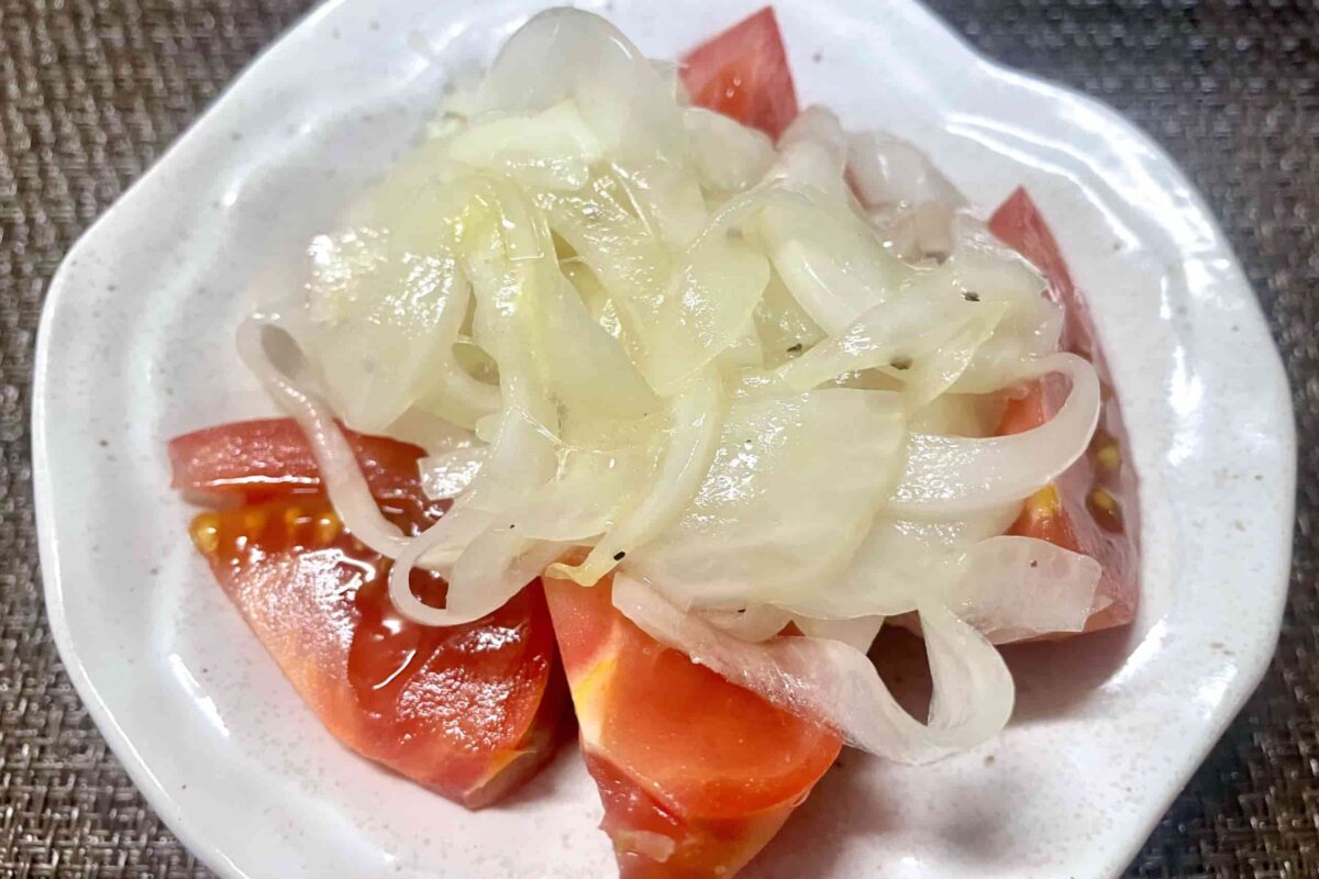 新玉ねぎのレモンオイル漬け