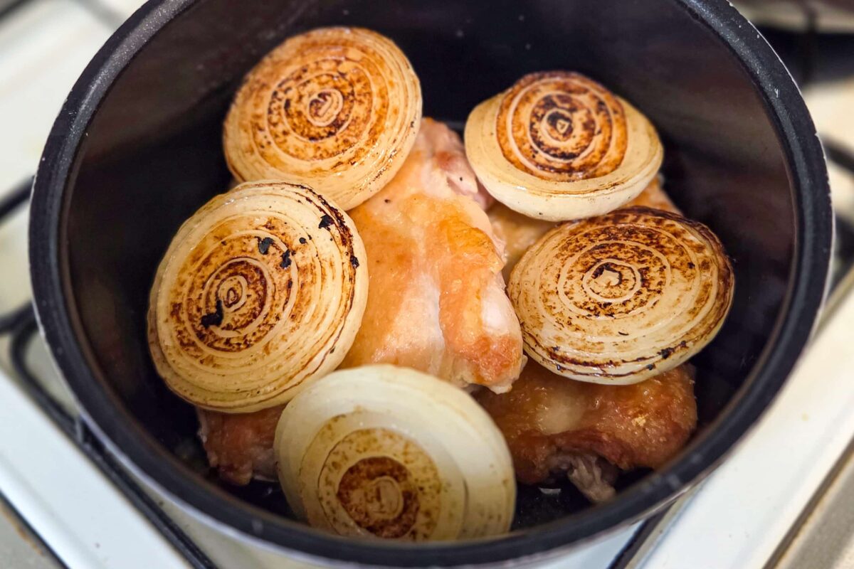 鶏と玉ねぎの塩だけ煮込み
