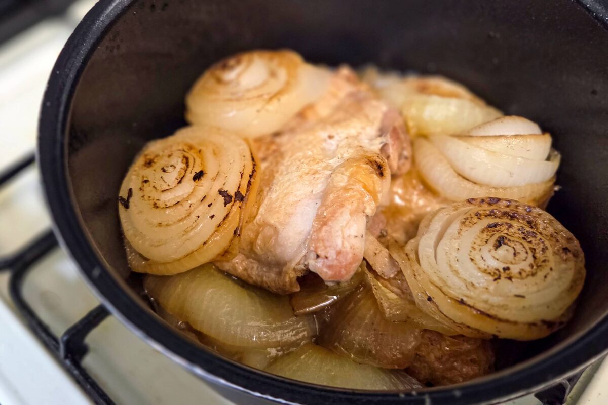 鶏と玉ねぎの塩だけ煮込み