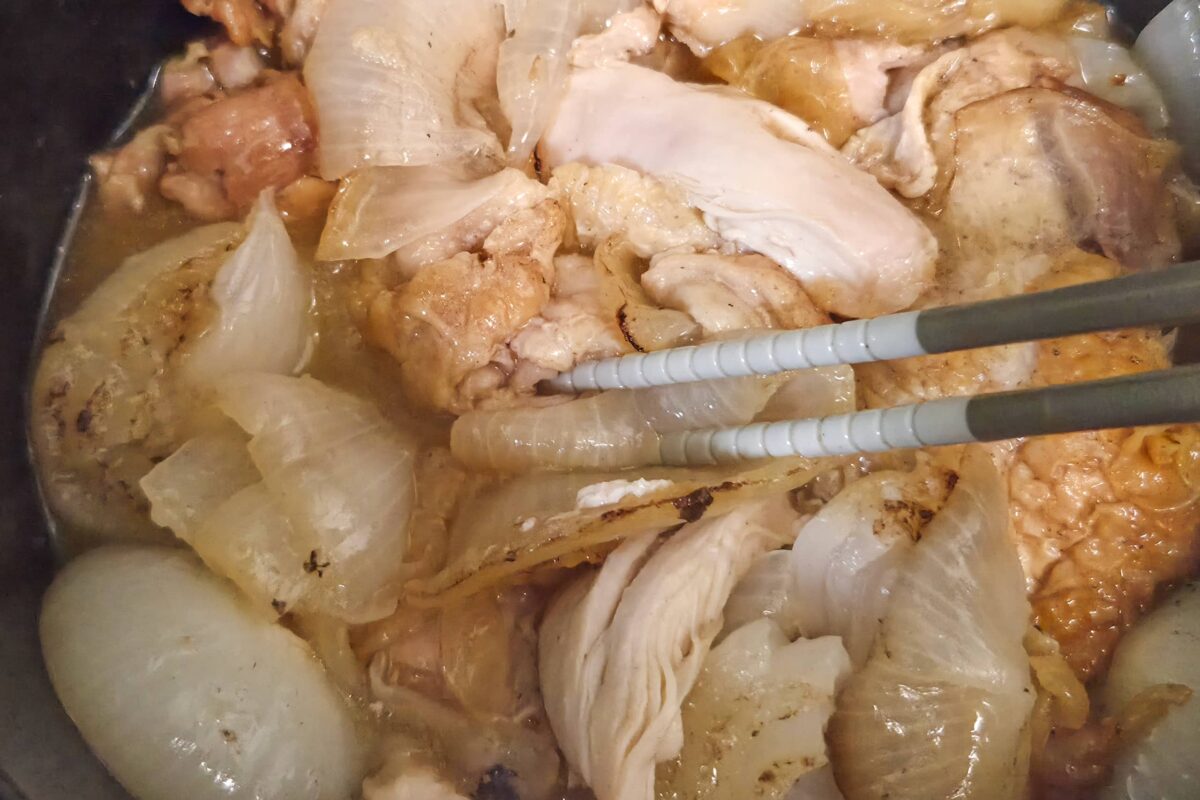 鶏と玉ねぎの塩だけ煮込み