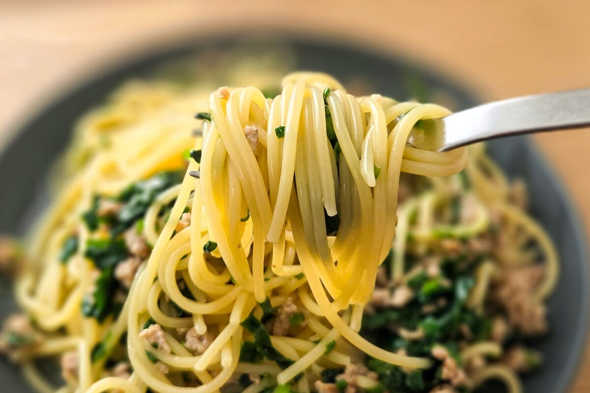 ニラのミートソース