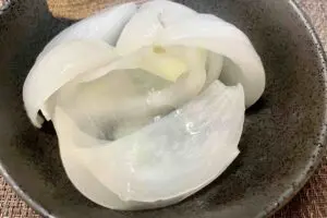 新玉ねぎは「半生」にすると濃厚　マルホン公式の食べ方に驚いた