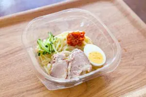 コンビニで『盛岡冷麺』の全国販売ができない理由　スタジオ驚き「そうなんだ！」