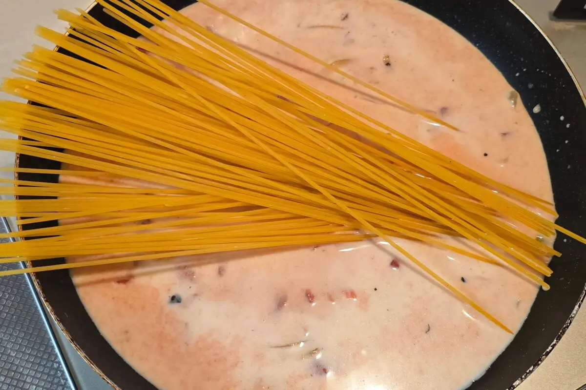 sirabee20260527pasta4