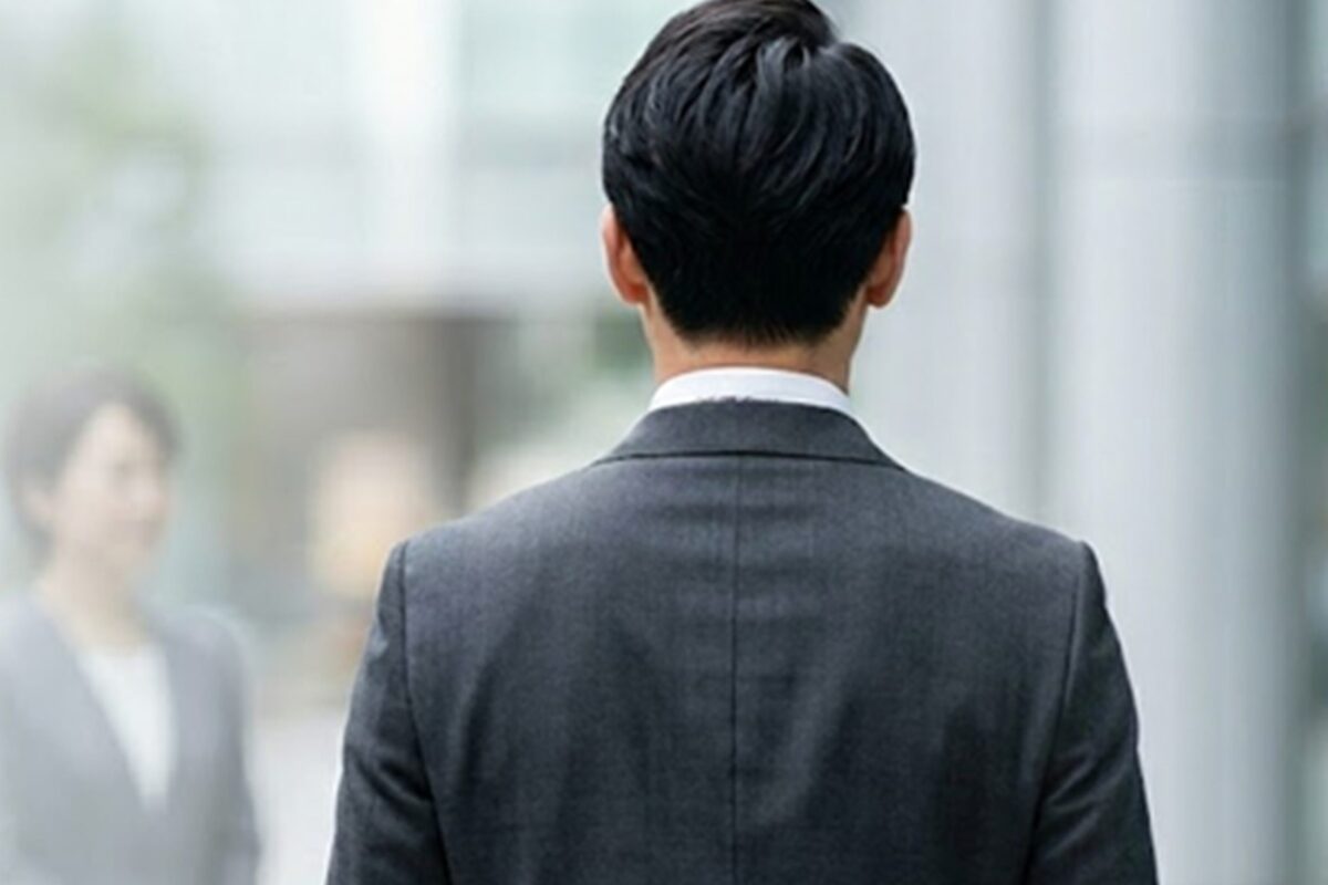 男性