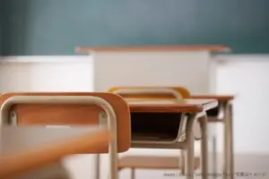 北区小学校の火災、激しい黒煙と炎が上がるなか… 教師の“判断”に感服「先生のおかげ」「よくやった」
