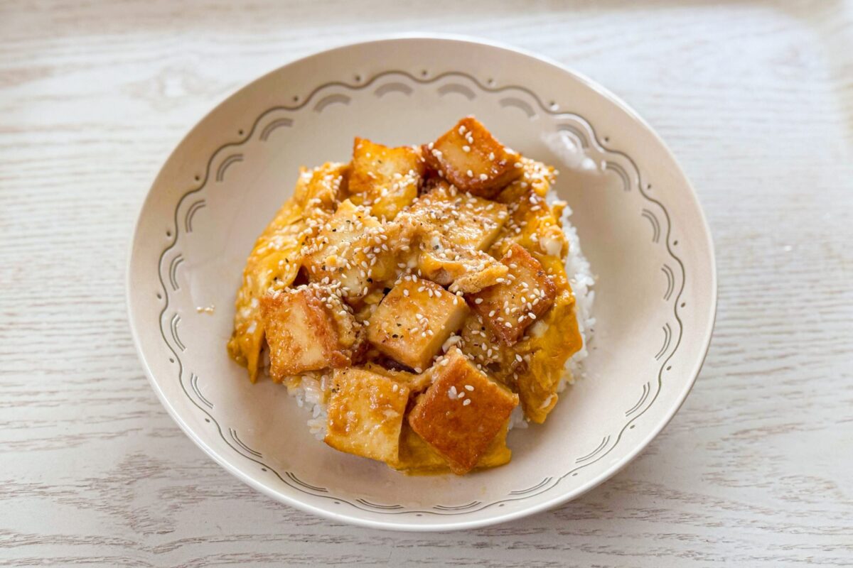 厚揚げの卵とじ丼