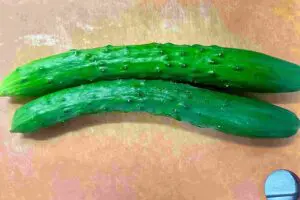 夏のきゅうり、もうこの2つでいい ポリ袋で揉み込むだけの超ラク漬け物