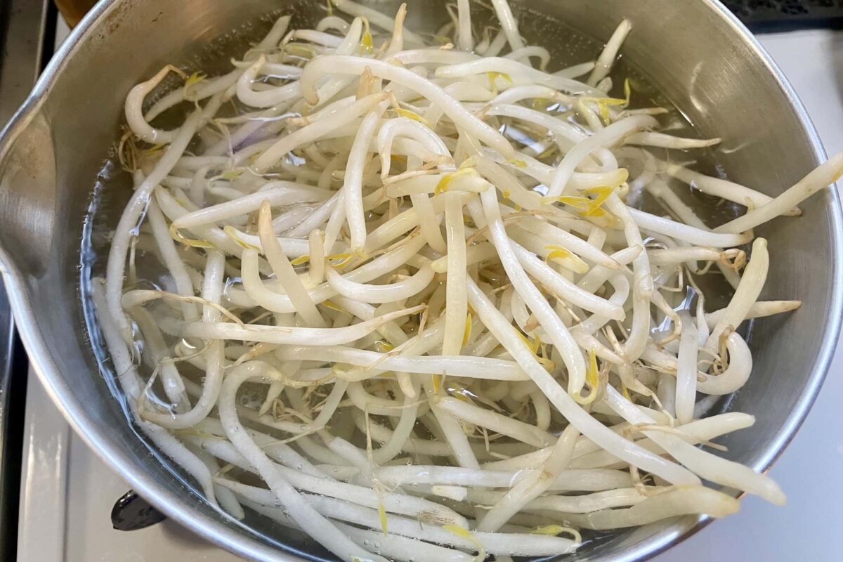 もやし揚げ玉ソース