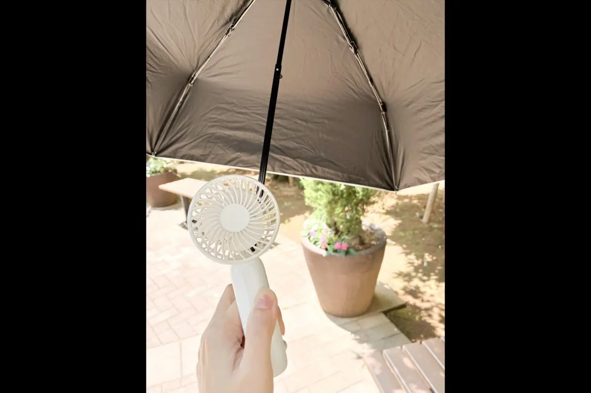 sirabee20260709higasa_handyfan3