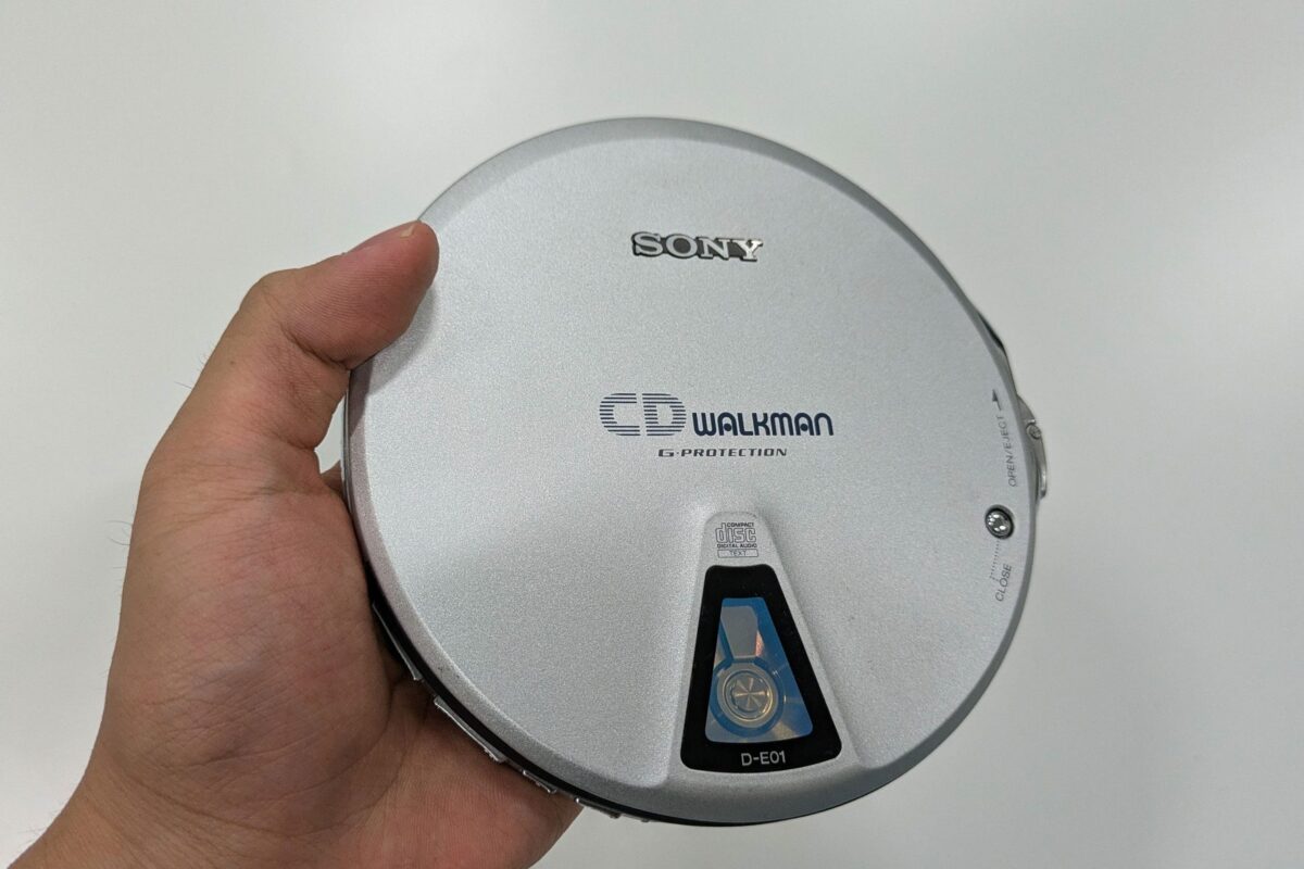 CDウォークマン『D-E01』