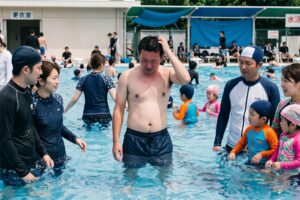 半裸でプールに入った男性、近年の「水着マナー」知らず赤っ恥… 「急いで買った」「全く同じ」共感も