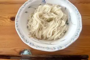 大容量の安いそうめん、ゆでるときに“コレ”を入れるだけで驚くほどコシが出た