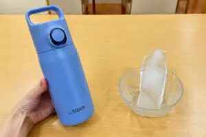自衛隊「水筒に氷たくさん入れても無意味」→理系ユーザーが反論　タイガー魔法瓶に「ベストな氷の入れ方」聞いた