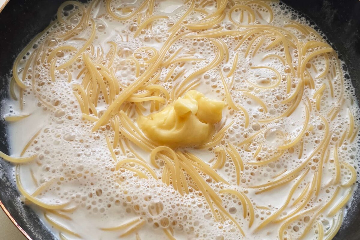 虚無クリームパスタ