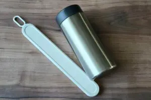 水筒がなかなか乾かない…　無印良品の「乾燥スティック」を使ったら数時間で水滴ゼロに