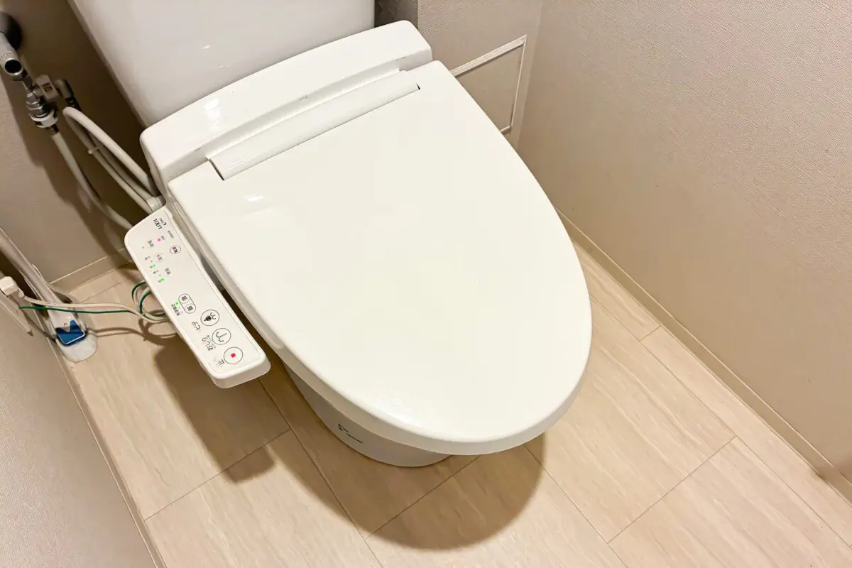 sirabee20260827toilet3